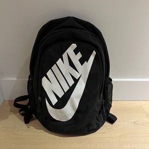 NIKE backpack with pockets